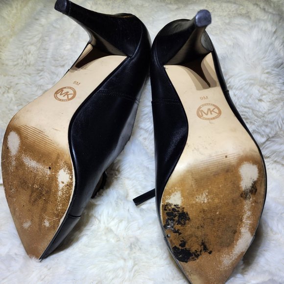 Michael Kors Andi Booties - Picture 2 of 3